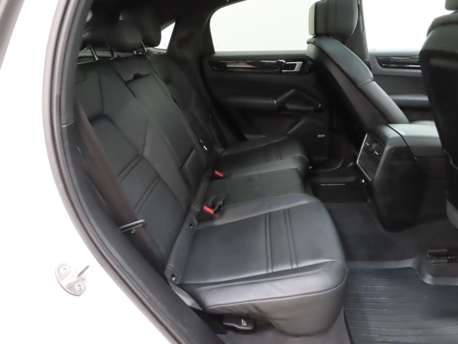 Porsche Cayenne 2022