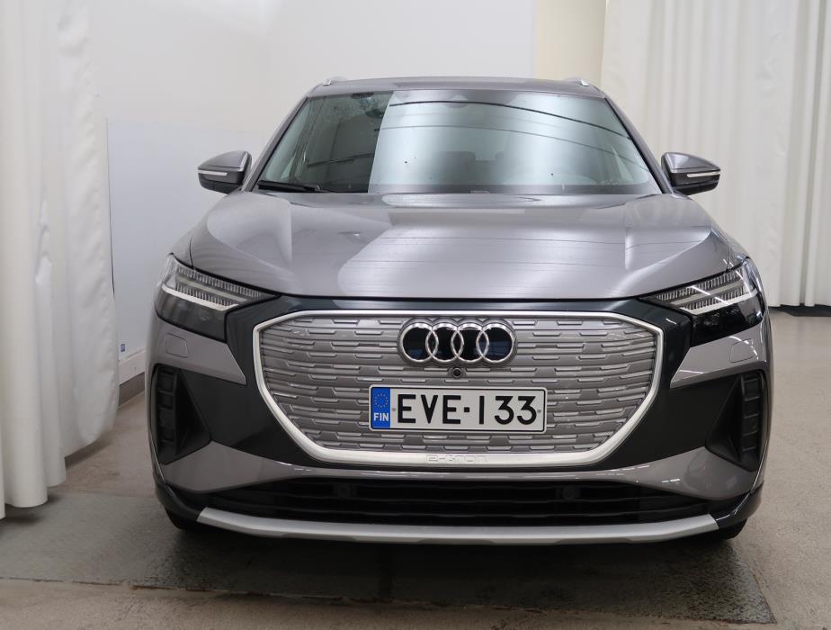 Audi Q4 e-tron 2024