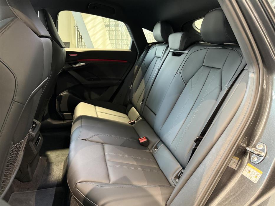 Audi Q6 e-tron 2026
