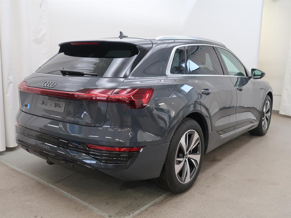 Audi Q8 e-tron 2024