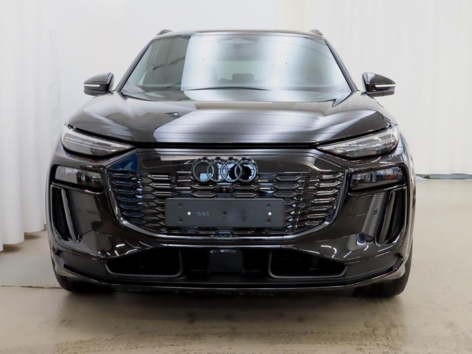 Audi Q6 e-tron 2026