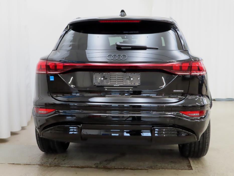 Audi Q6 e-tron 2026