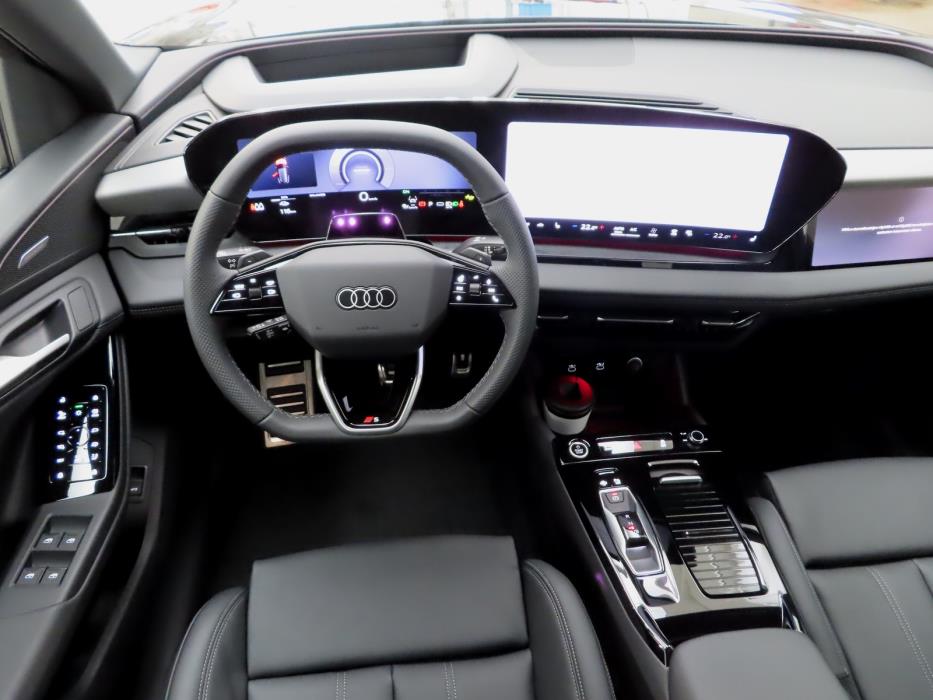 Audi Q6 e-tron 2026