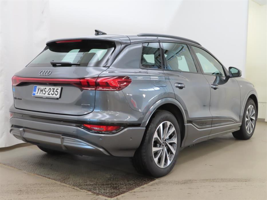 Audi Q6 e-tron 2026