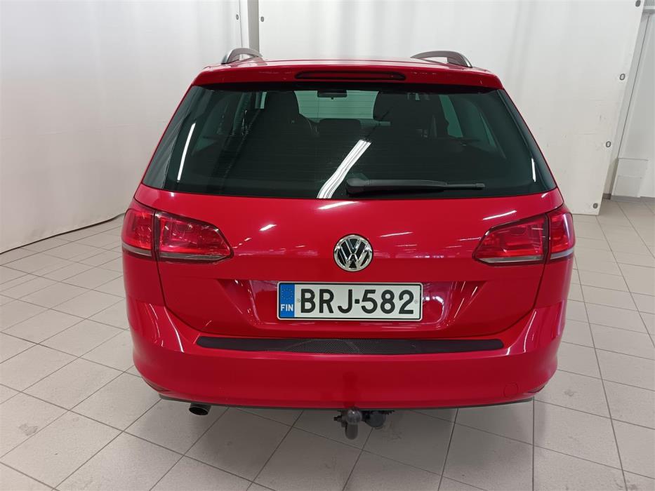 VOLKSWAGEN Golf 2013
