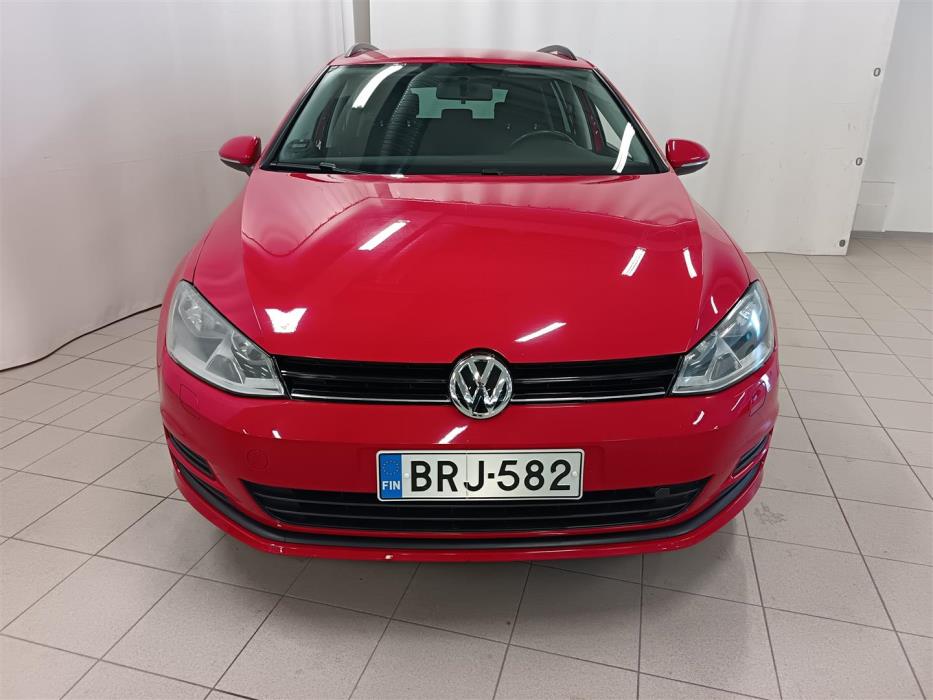 VOLKSWAGEN Golf 2013