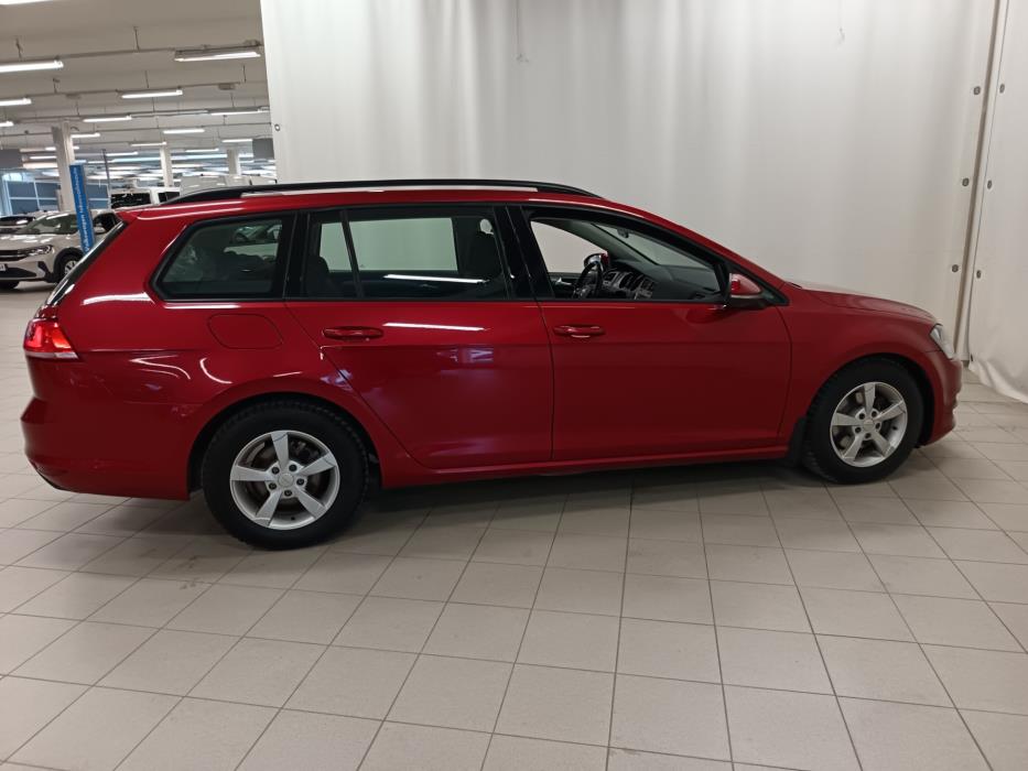 VOLKSWAGEN Golf 2013