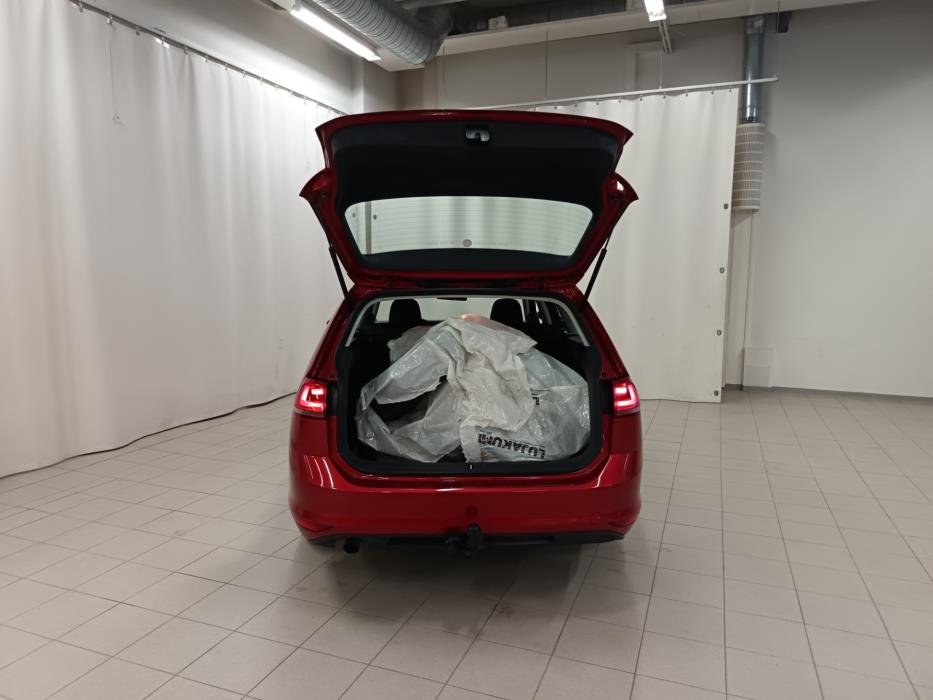 VOLKSWAGEN Golf 2013