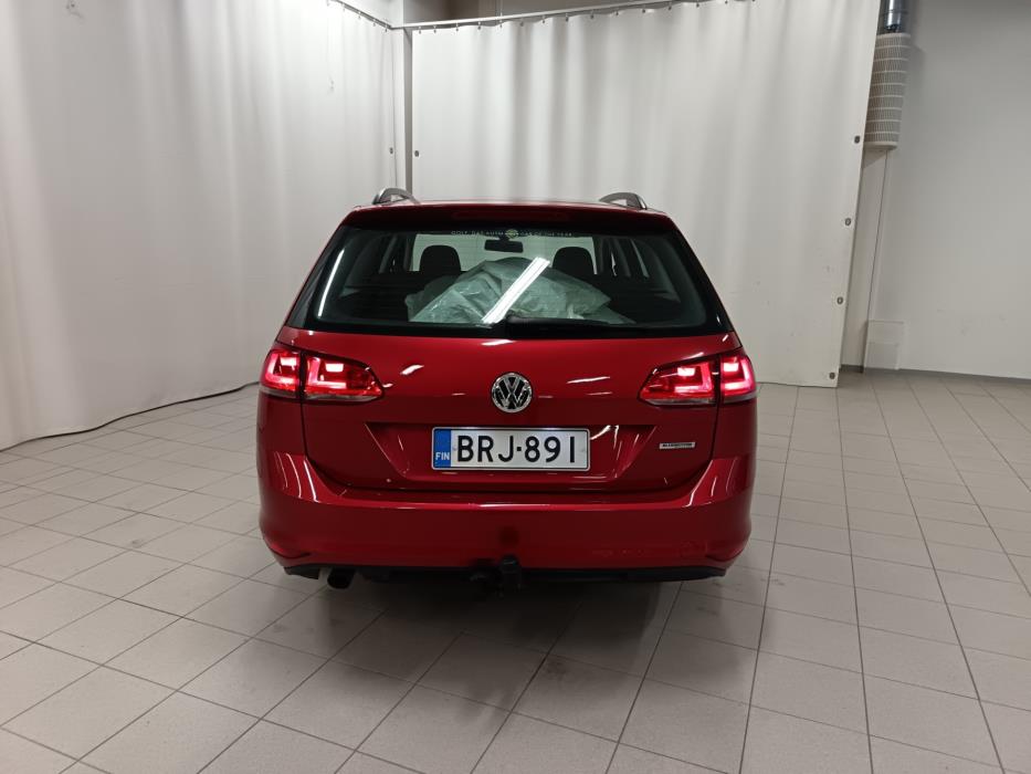 VOLKSWAGEN Golf 2013