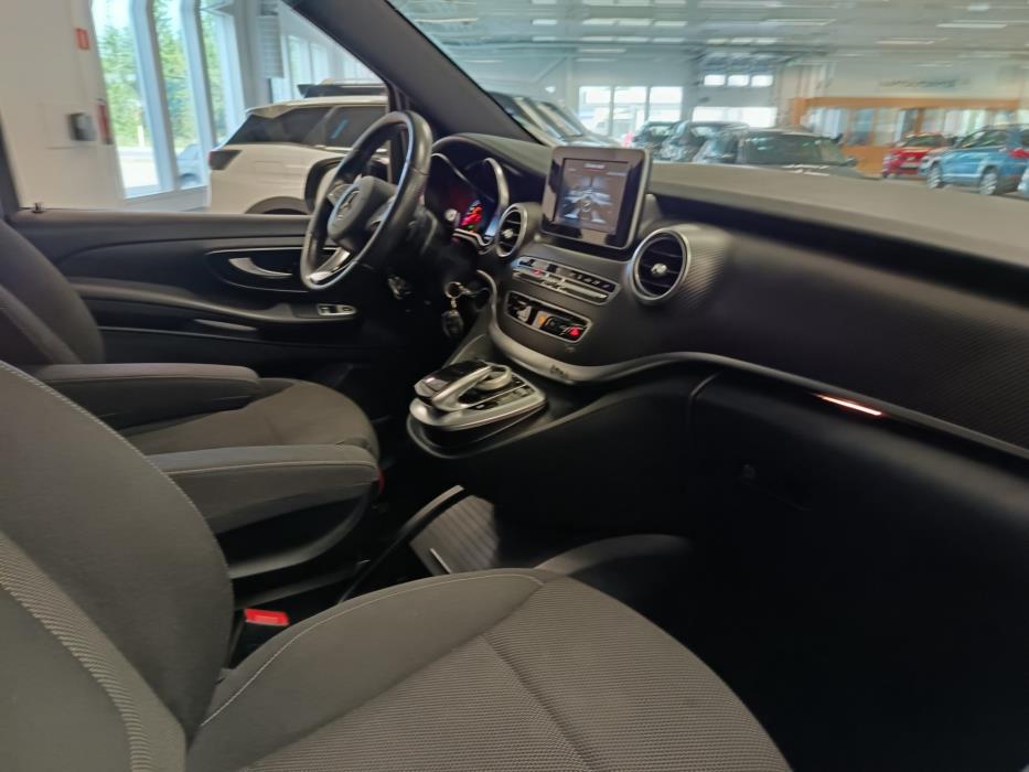 MERCEDES-BENZ V 2018