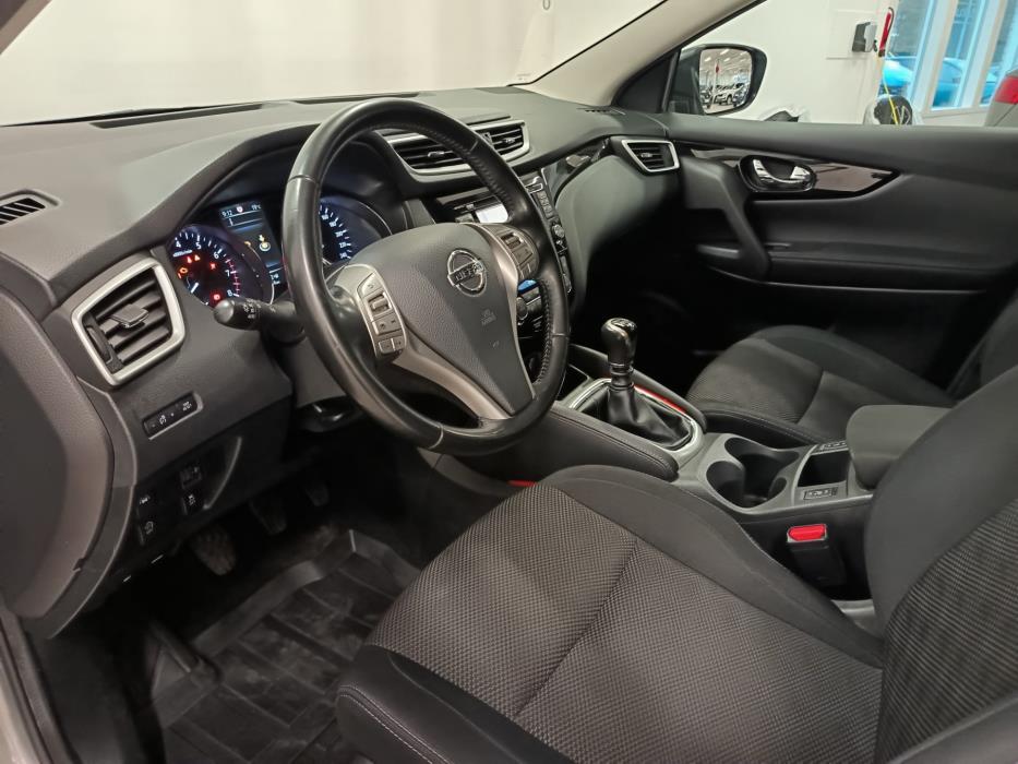 NISSAN Qashqai 2017