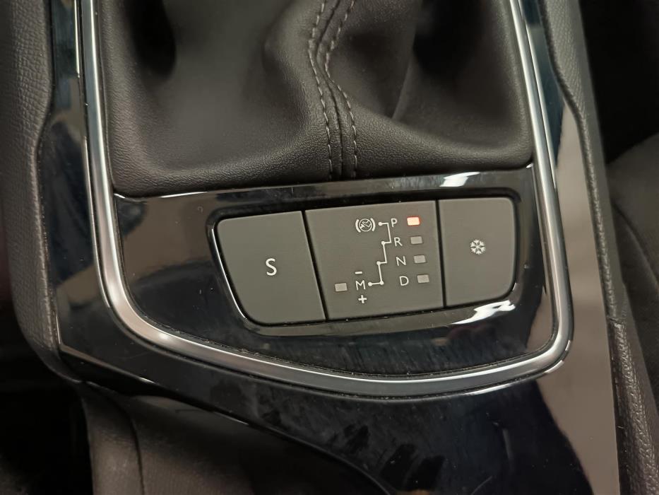 PEUGEOT 308 2017
