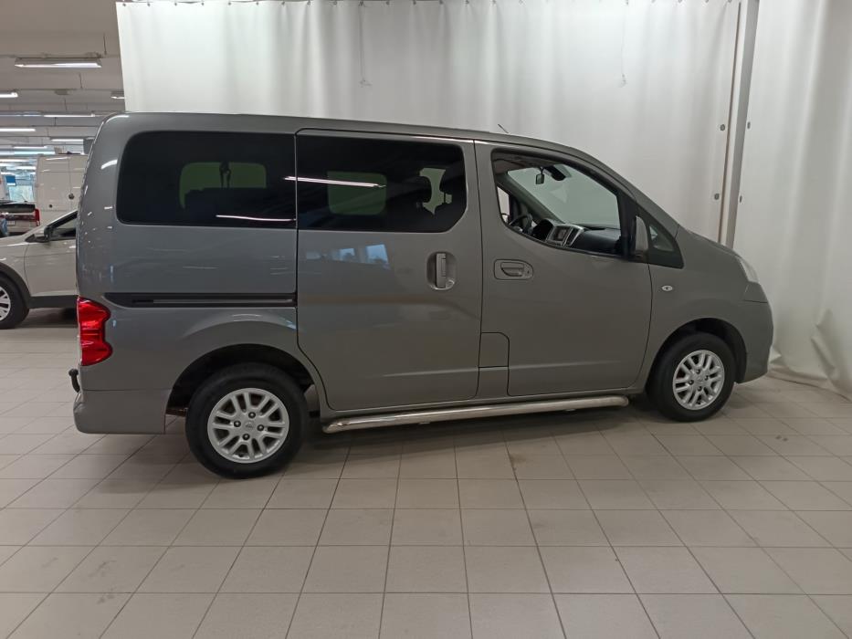 NISSAN NV200 2015
