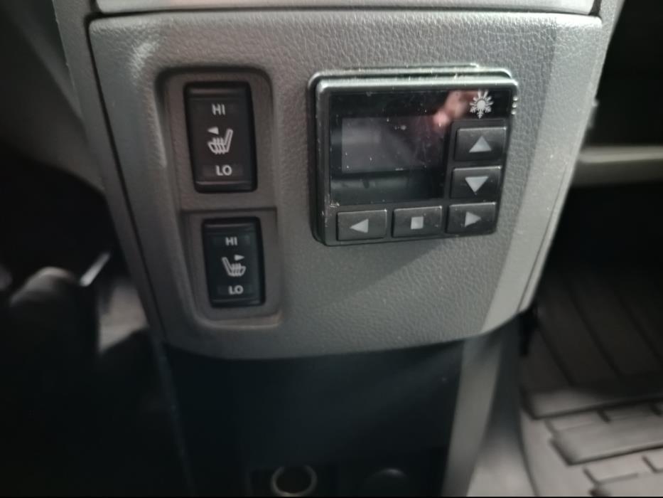 NISSAN NV200 2015