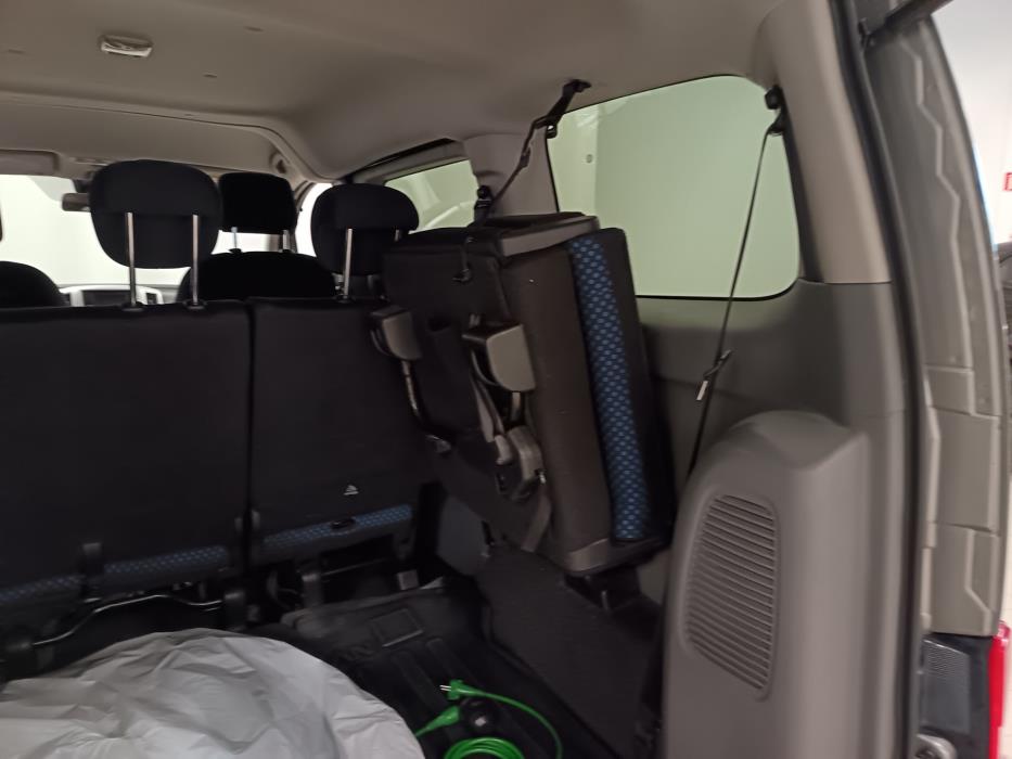 NISSAN NV200 2015