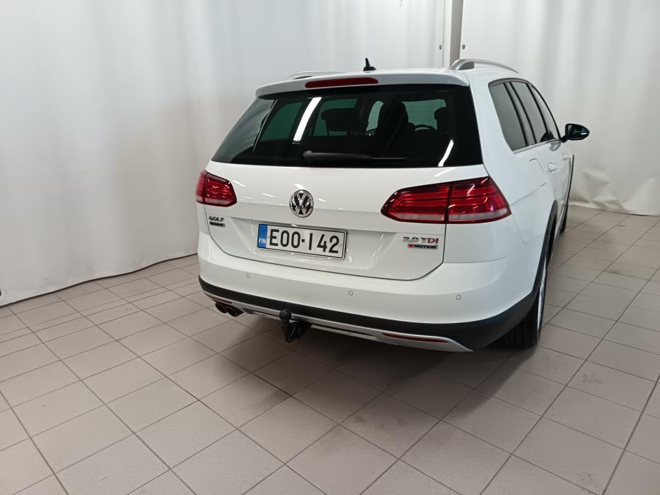 VOLKSWAGEN Golf 2017
