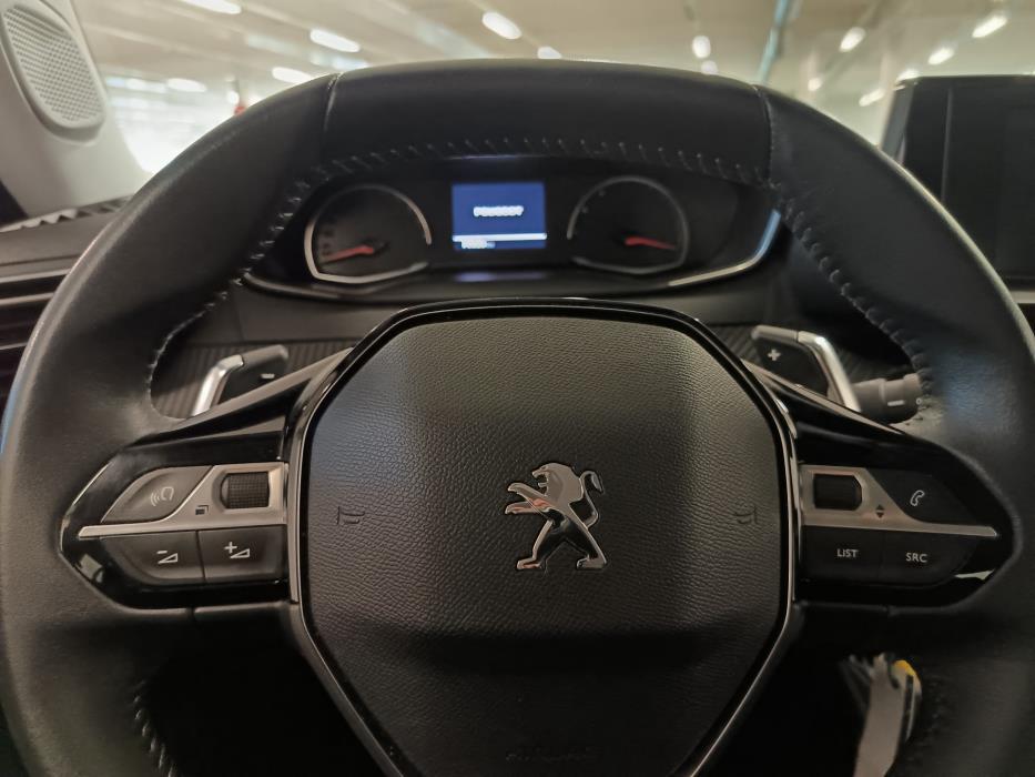 PEUGEOT 2008 2021