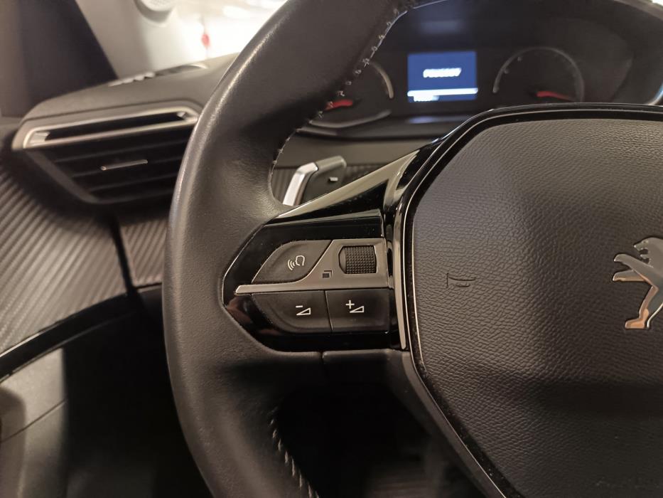 PEUGEOT 2008 2021