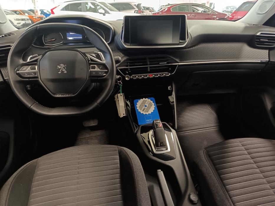 PEUGEOT 2008 2021