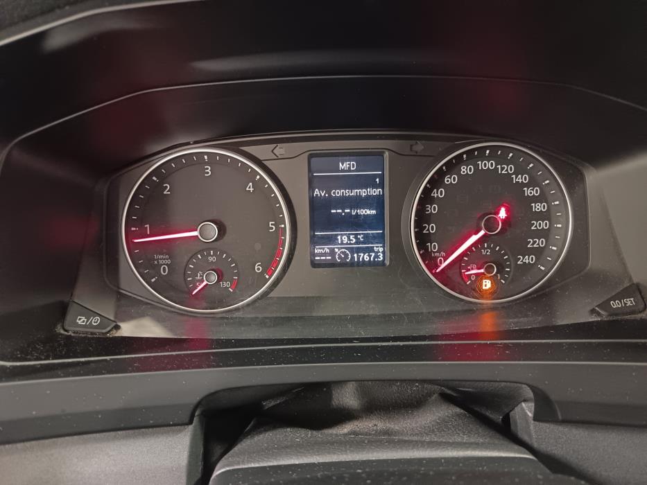 VOLKSWAGEN Transporter 2016