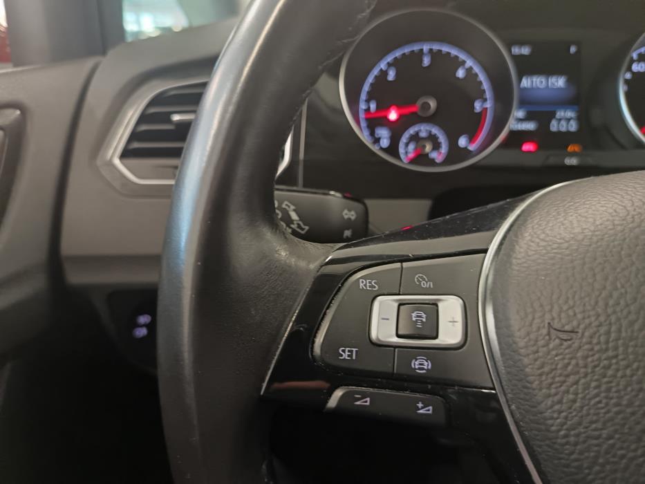 VOLKSWAGEN Golf Sportsvan 2019