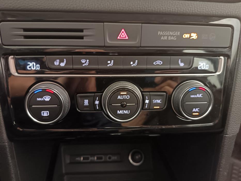 VOLKSWAGEN Golf Sportsvan 2019
