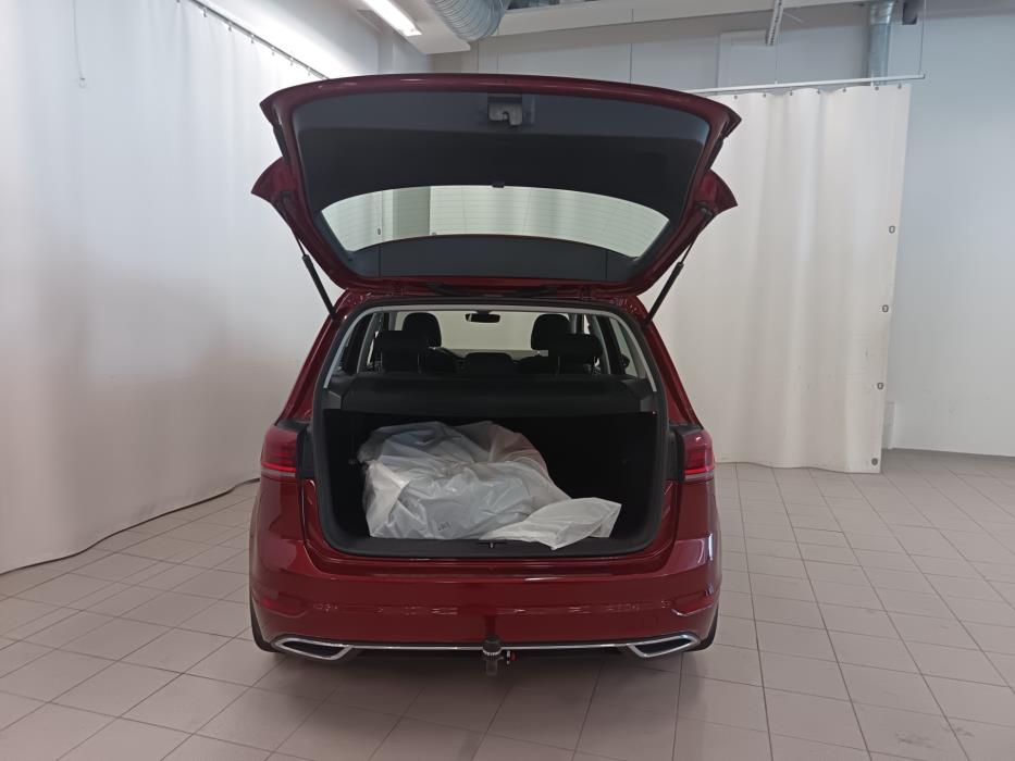 VOLKSWAGEN Golf Sportsvan 2019