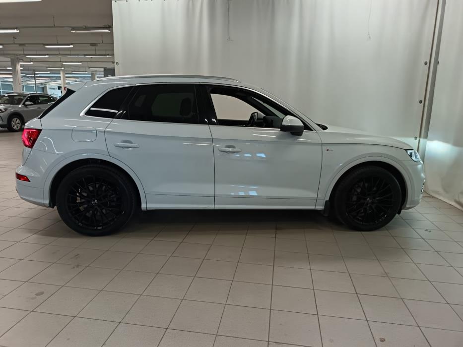 AUDI Q5 2019