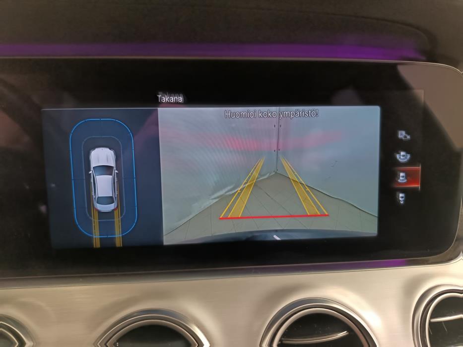 MERCEDES-BENZ E 2020