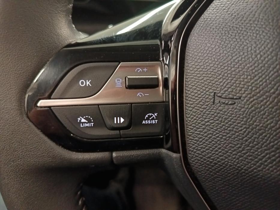 PEUGEOT 408 2024