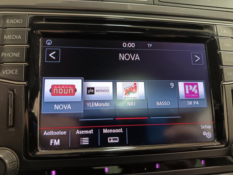 VOLKSWAGEN Tiguan 2016