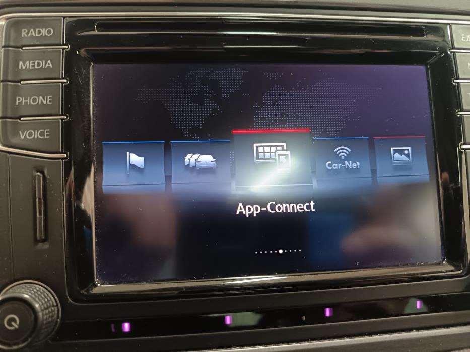 VOLKSWAGEN Tiguan 2016