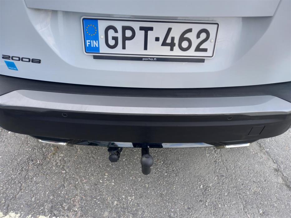 PEUGEOT 2008 2023