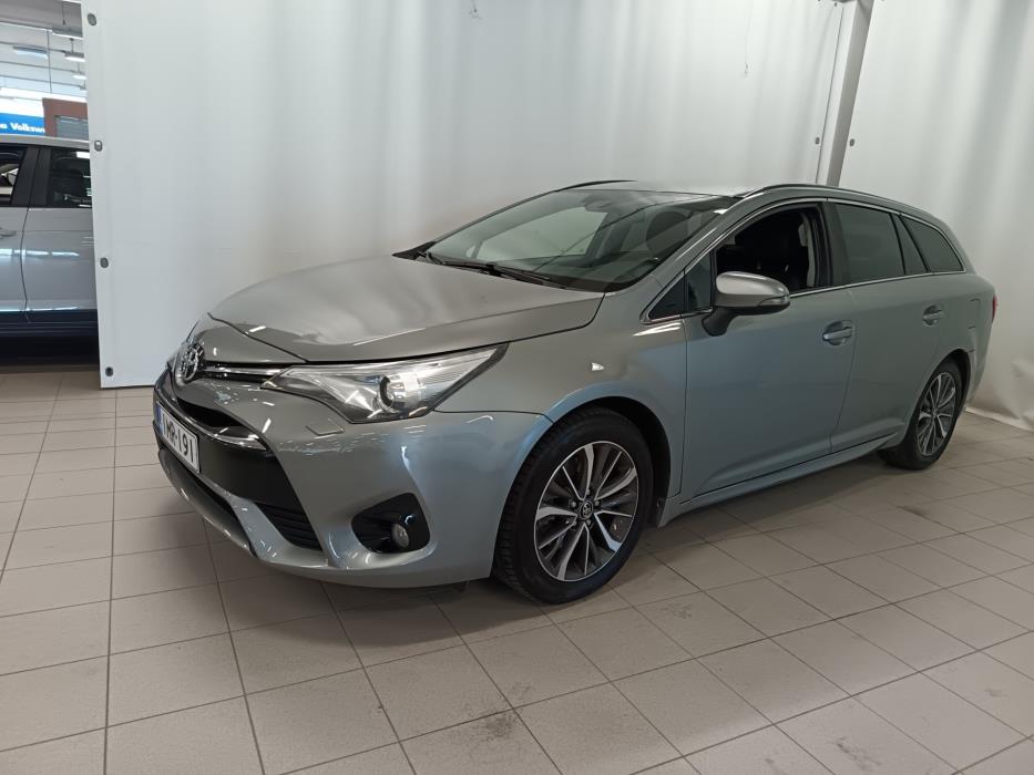 TOYOTA Avensis 2016