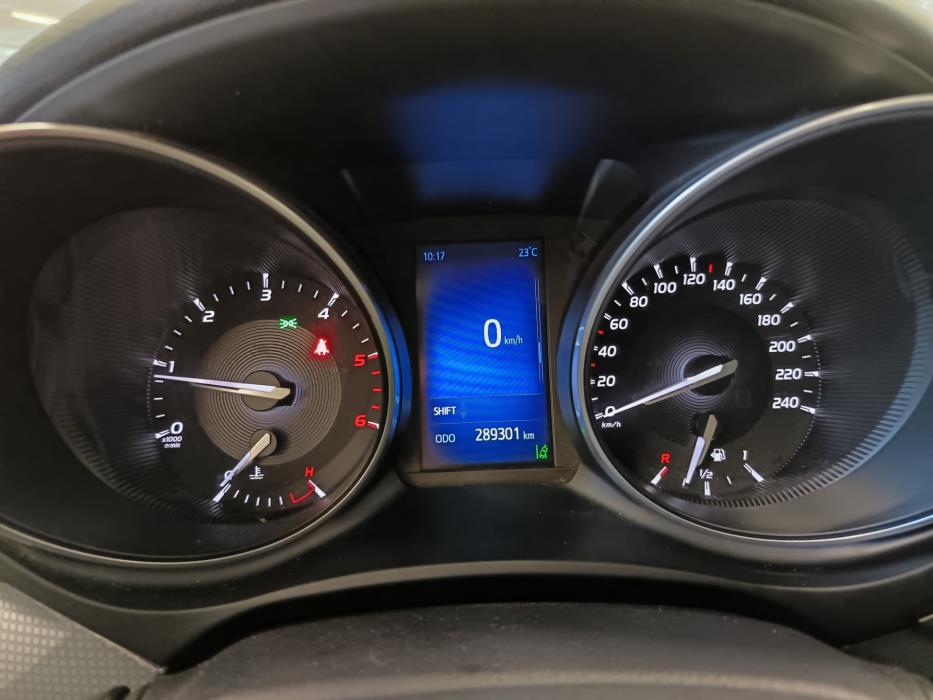 TOYOTA Avensis 2016