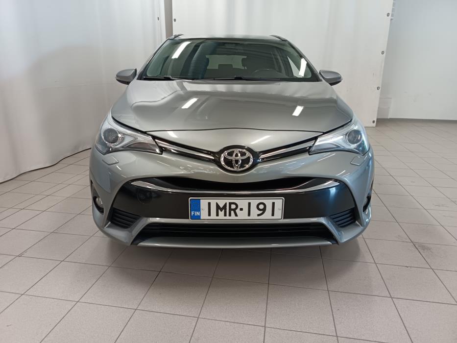 TOYOTA Avensis 2016