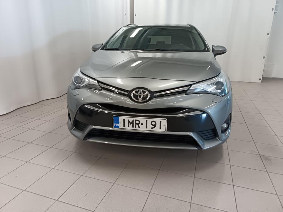 TOYOTA Avensis 2016
