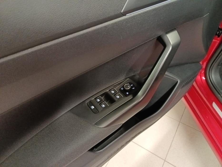 VOLKSWAGEN Taigo 2022