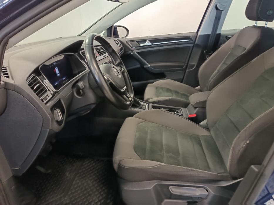 VOLKSWAGEN Golf 2018