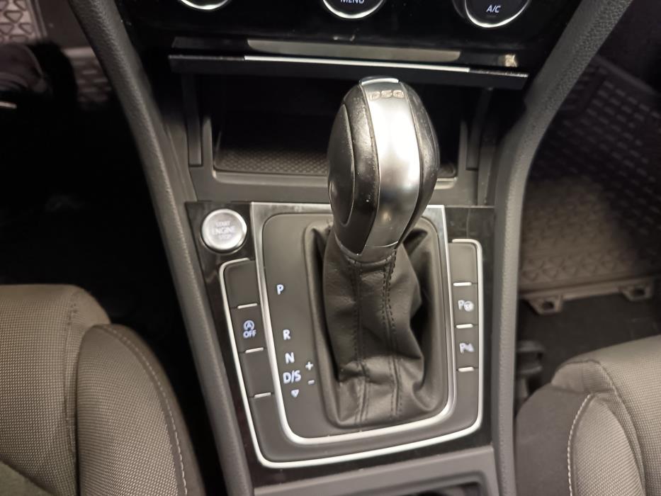 VOLKSWAGEN Golf 2018