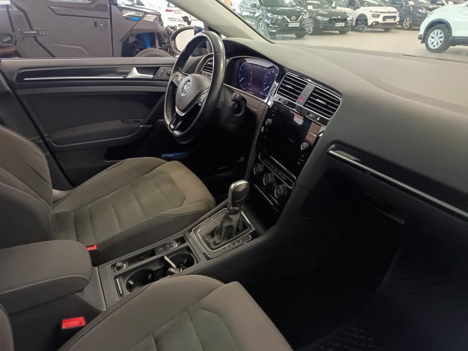 VOLKSWAGEN Golf 2018