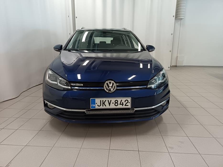 VOLKSWAGEN Golf 2018