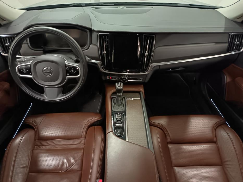 VOLVO V90 Cross Country 2018