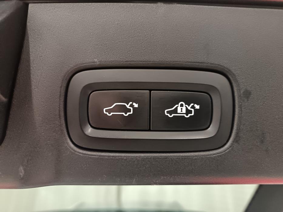 VOLVO V90 Cross Country 2018