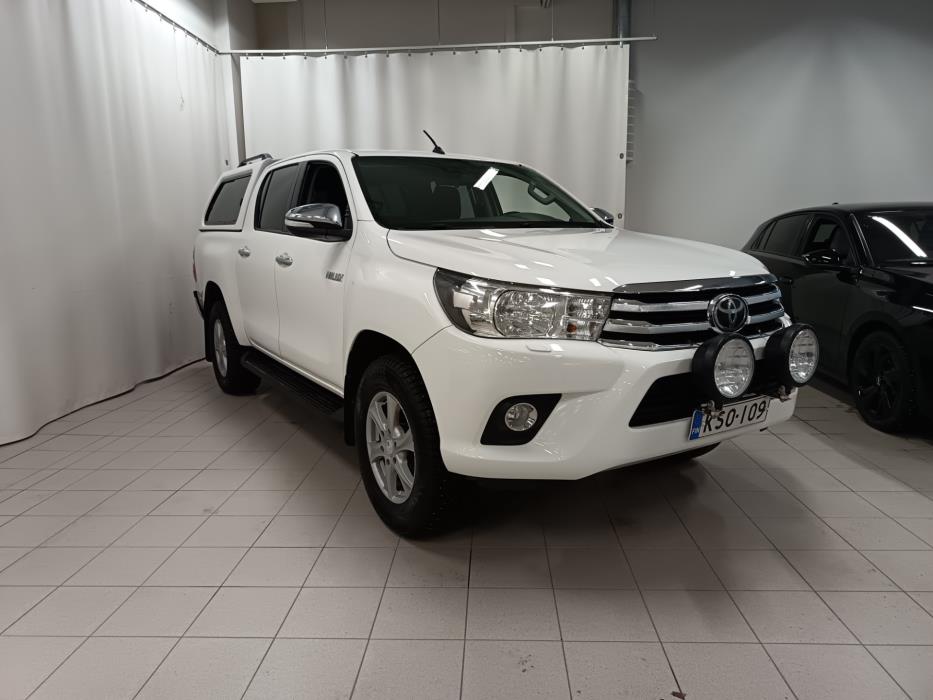 TOYOTA Hilux 2017