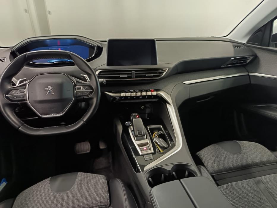 PEUGEOT 3008 2020