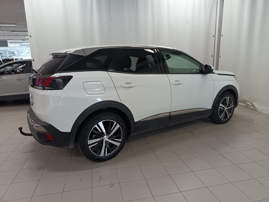 PEUGEOT 3008 2020