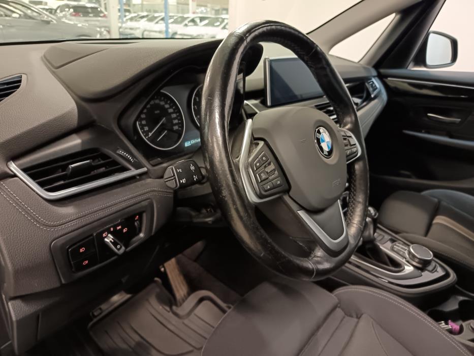 BMW 225 2016