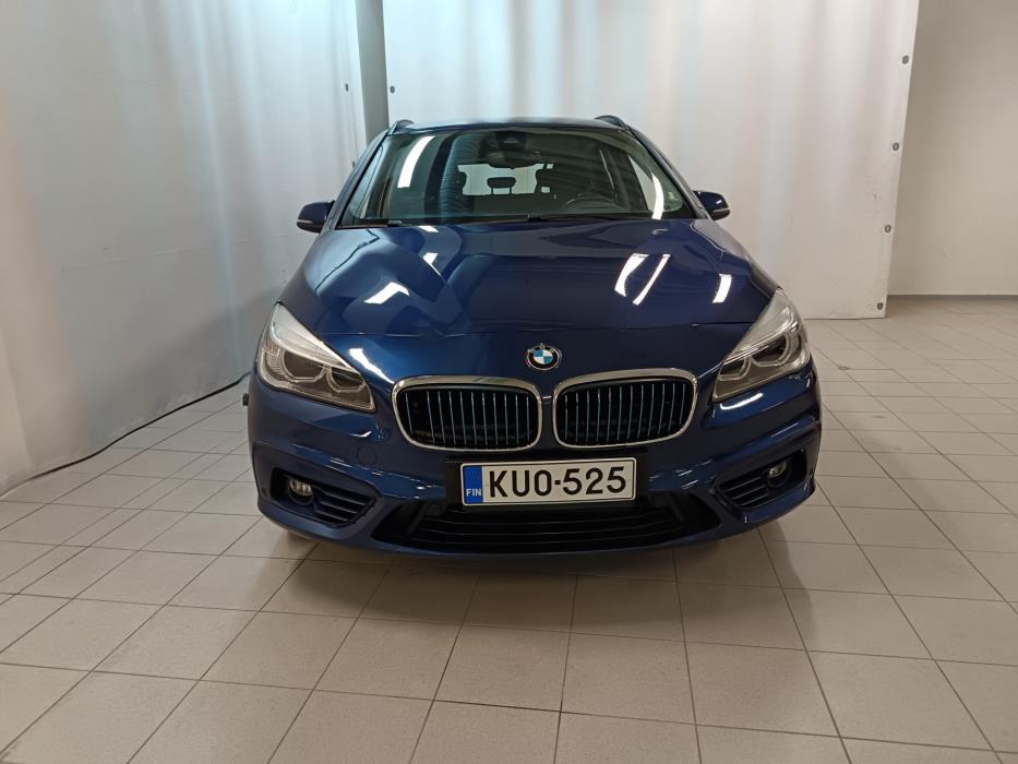 BMW 225 2016