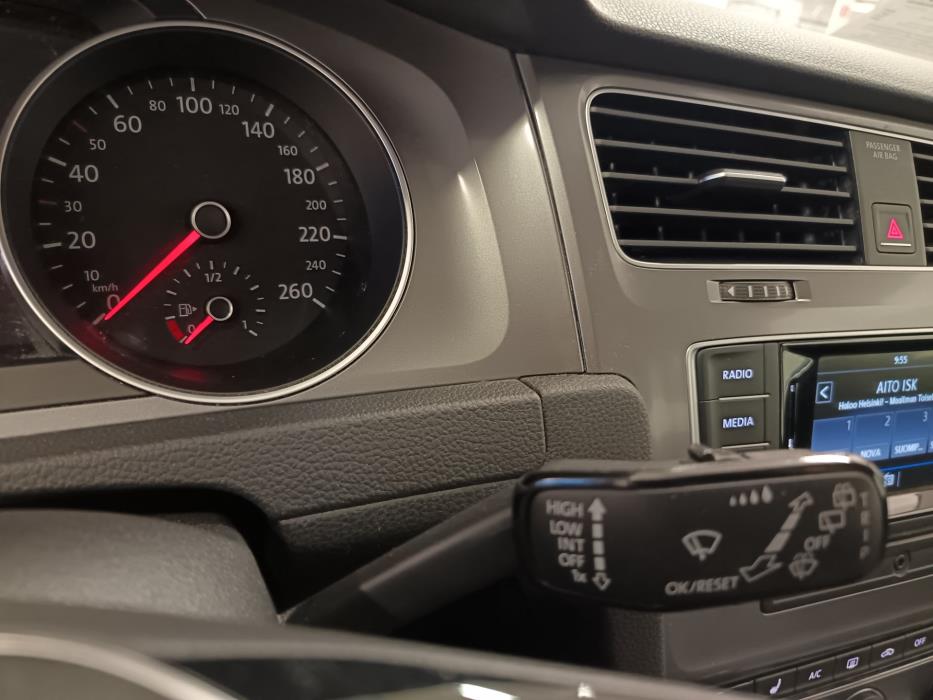 VOLKSWAGEN Golf 2017